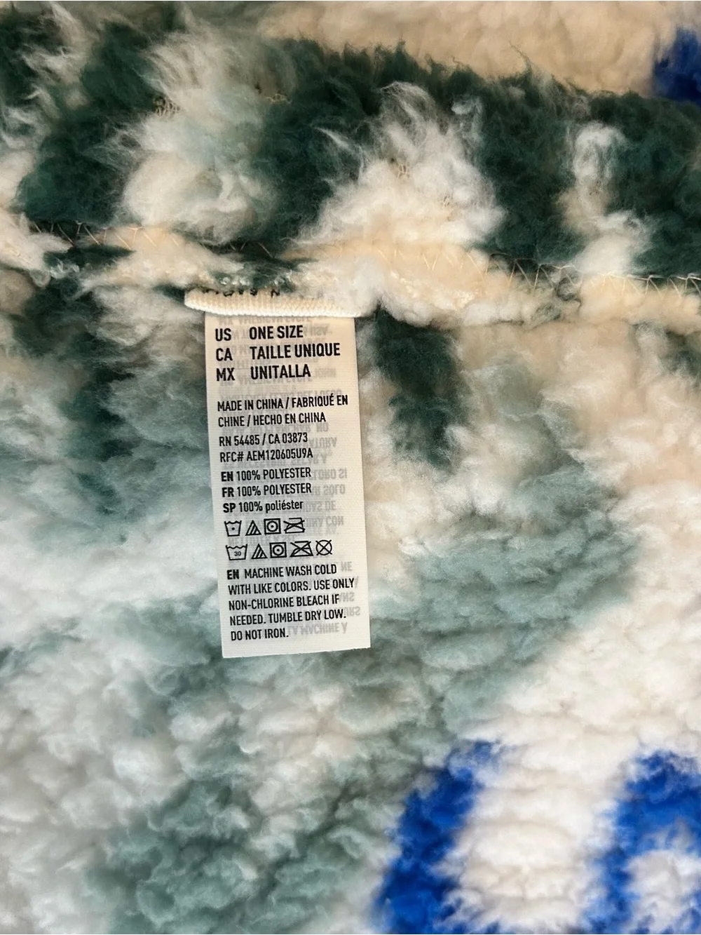 NEW American Eagle Outfitters Fleece 50x60” Cozy Blanket Ski Winter Holiday NWT
